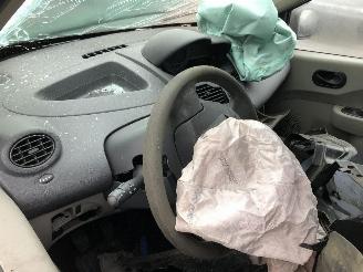 Renault Twingo 1.1 picture 15