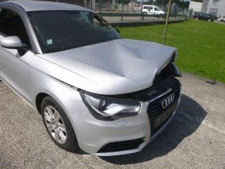Audi A1 1.6 TDI  CAYC picture 11