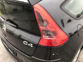 Citroën C4 COUPE 1.6 HDI picture 10