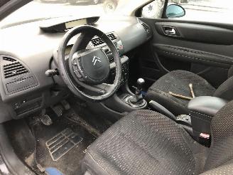 Citroën C4 COUPE 1.6 HDI picture 5