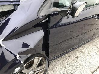 Peugeot 208 1.2 picture 21