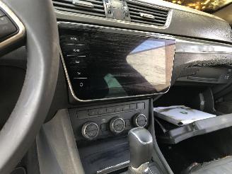 Skoda Superb 2.0 TDI  STYLE 7 DSG picture 12