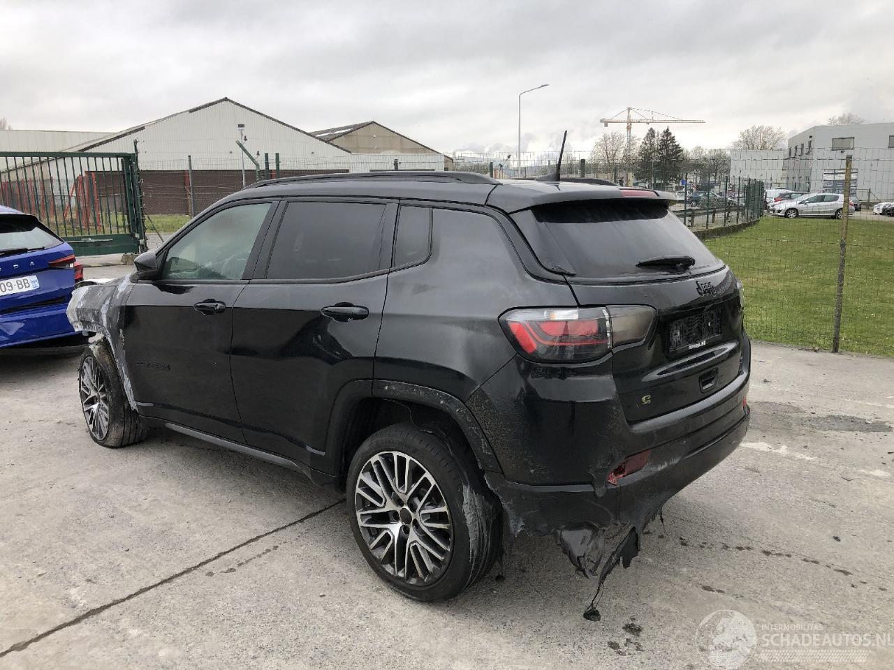 Jeep Compass 1.5 HYBRID