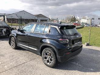 krockskadad bil auto Jeep Avenger  2024/1