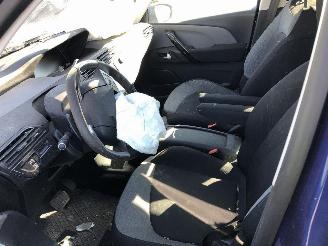 Citroën C4-picasso 1.2 TURBO AUTOMATIQU picture 22