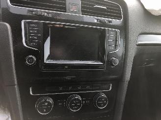 Volkswagen Golf 2.0  GTI   TSI picture 26