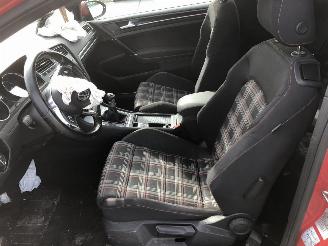 Volkswagen Golf 2.0  GTI   TSI picture 9