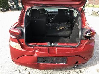 Dacia Sandero 1.0   ESSENTIA picture 17