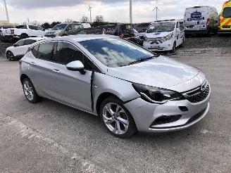 Opel Astra 1.0   INNOVATION picture 2