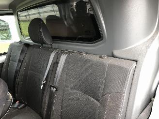 Renault Trafic 2.0 DCI picture 6