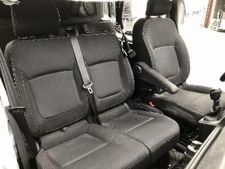 Renault Trafic 2.0 DCI picture 7