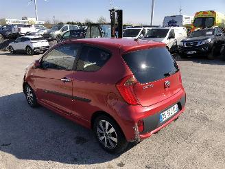Auto incidentate Kia Picanto 1.0 2015/6