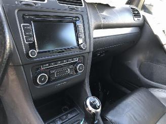 Volkswagen Golf 2.0 TFSI  R picture 10
