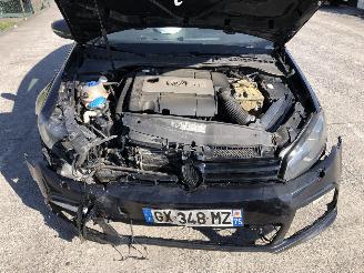 Volkswagen Golf 2.0 TFSI  R picture 9