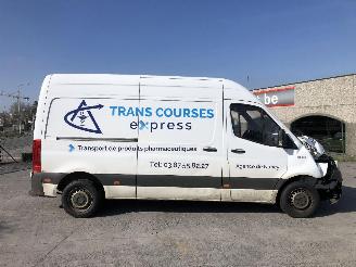 Mercedes Sprinter 214 CDI picture 16