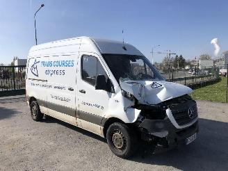 Mercedes Sprinter 214 CDI picture 2