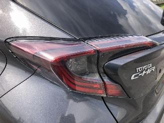 Toyota C-HR 1.8  HYBRID picture 18