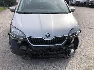 Skoda Citigo 1.0    AUTO ECOLE picture 19