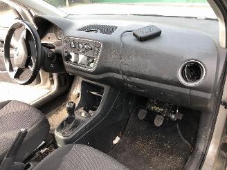 Skoda Citigo 1.0    AUTO ECOLE picture 9