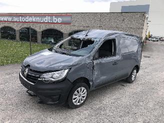 dañado vehículos comerciales Renault Express CONFORT 1.5 DCI 2021/11