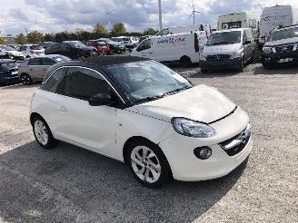 Unfallwagen Opel Adam 1.4 2017/6