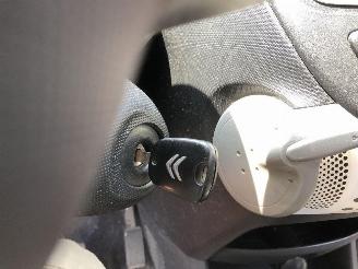 Citroën C1 1.0 picture 16