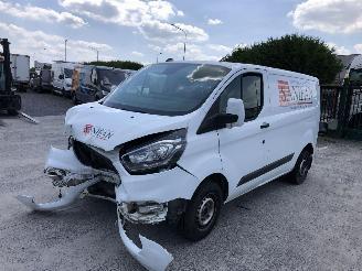 Ford Transit FOURGON 2.0 TDCI picture 3