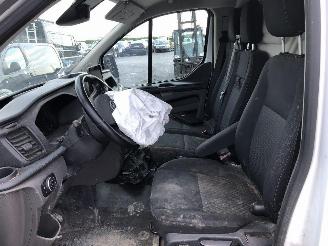 Ford Transit FOURGON 2.0 TDCI picture 6