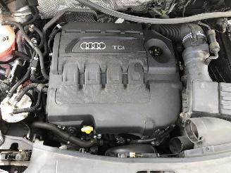 Audi Q3 2.0 TDI  S-TRONIC picture 14