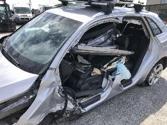 Audi Q3 2.0 TDI  S-TRONIC picture 10