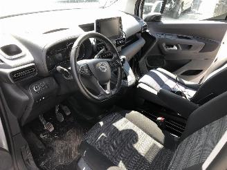 Opel Combo 1.2 TURBO picture 3