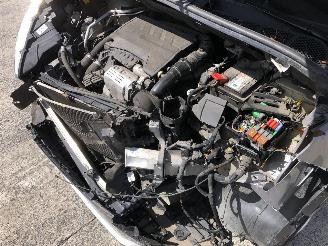 Opel Combo 1.2 TURBO picture 8