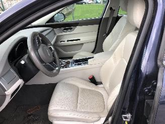 Jaguar XF 2.0 D   AWD picture 6