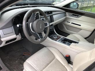 Jaguar XF 2.0 D   AWD picture 5