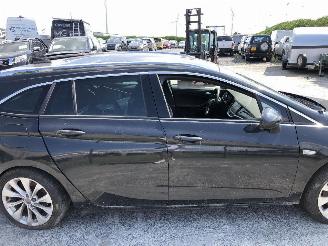 Opel Astra SPORTS TOURER 1.6CDT picture 13