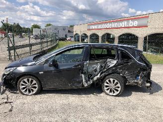 Opel Astra SPORTS TOURER 1.6CDT picture 19