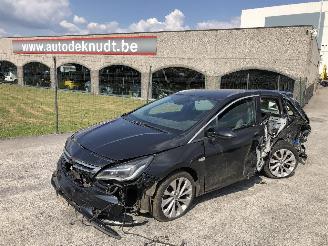 škoda osobní automobily Opel Astra SPORTS TOURER 1.6CDT 2016/4