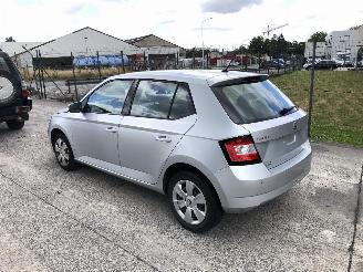 damaged passenger cars Skoda Fabia 1.0 2017/11