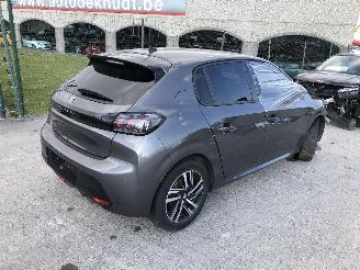 Damaged car Peugeot 208 1.2 TURBO 2020/9