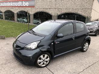 škoda osobní automobily Toyota Aygo 1.0 I 2011/8