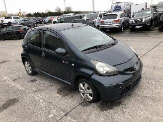 Toyota Aygo 1.0 I picture 2