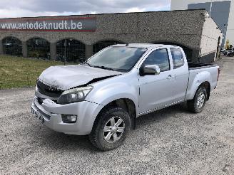 škoda dodávky Isuzu D-Max 2.5  TD 2015/7