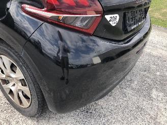 Peugeot 208 LIKE 1.2 picture 20