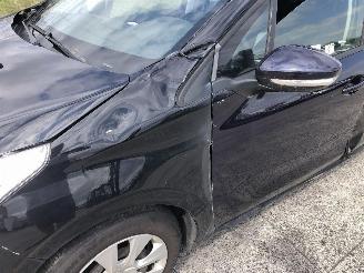 Peugeot 208 LIKE 1.2 picture 10