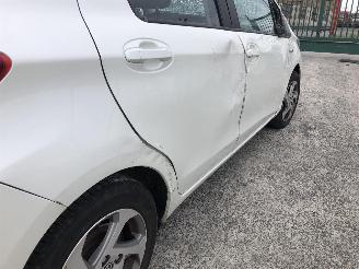 Toyota Yaris DYNAMIC picture 14