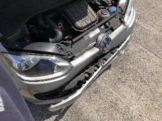 Volkswagen Up! 1.0 picture 18