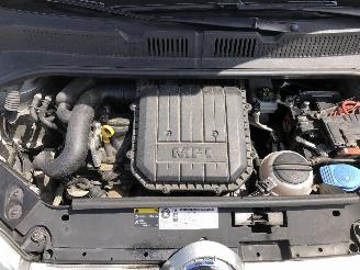 Volkswagen Up! 1.0 picture 15