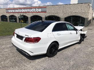 krockskadad bil auto Mercedes E-klasse SPORT AMG 2017/6