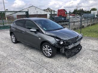 Opel Astra 1.5 CDTI AUTOMATIQUE picture 4