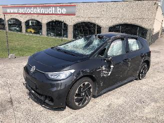 Coche siniestrado Volkswagen ID.3 PRO PERFORMANCE 2023/2